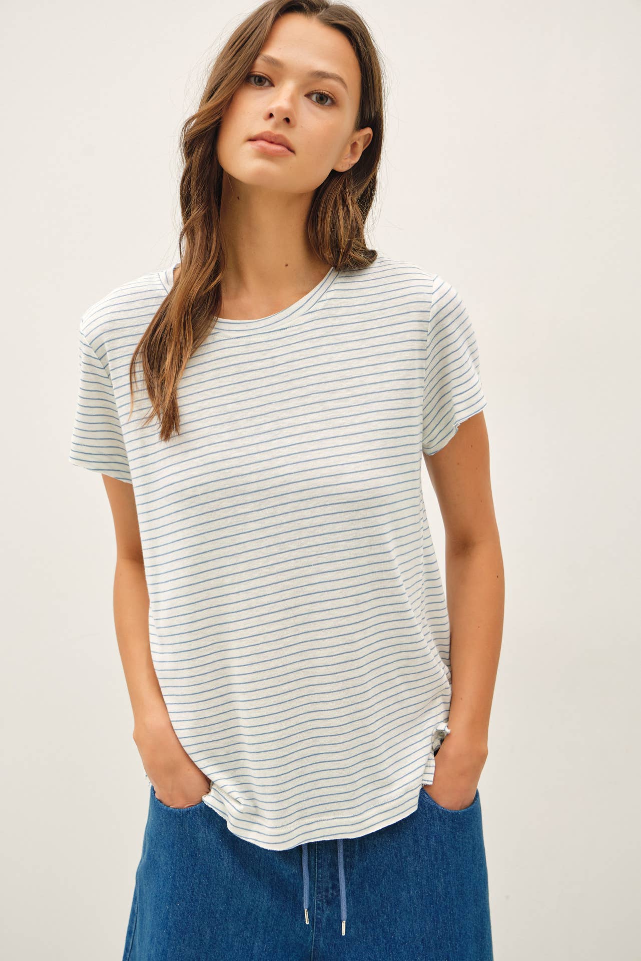 LINEN BLENDED STRIPED RELAXED TEE