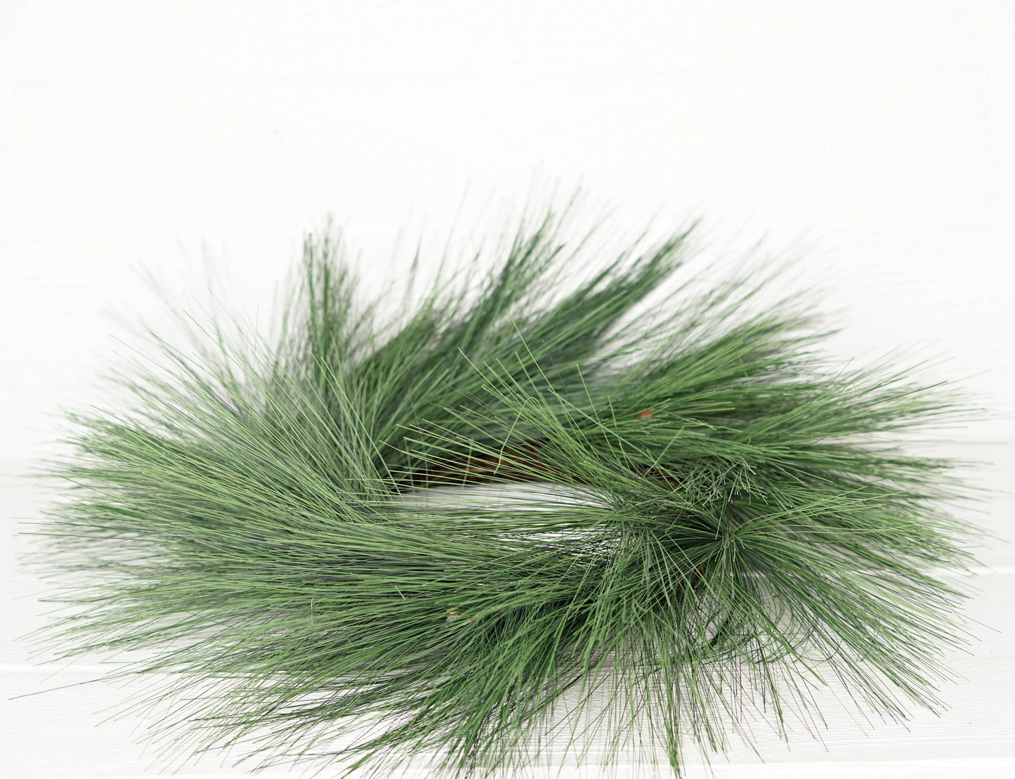 510180- 28in(10)Twig Wreath-Evergreen Jumbo Needle Pine