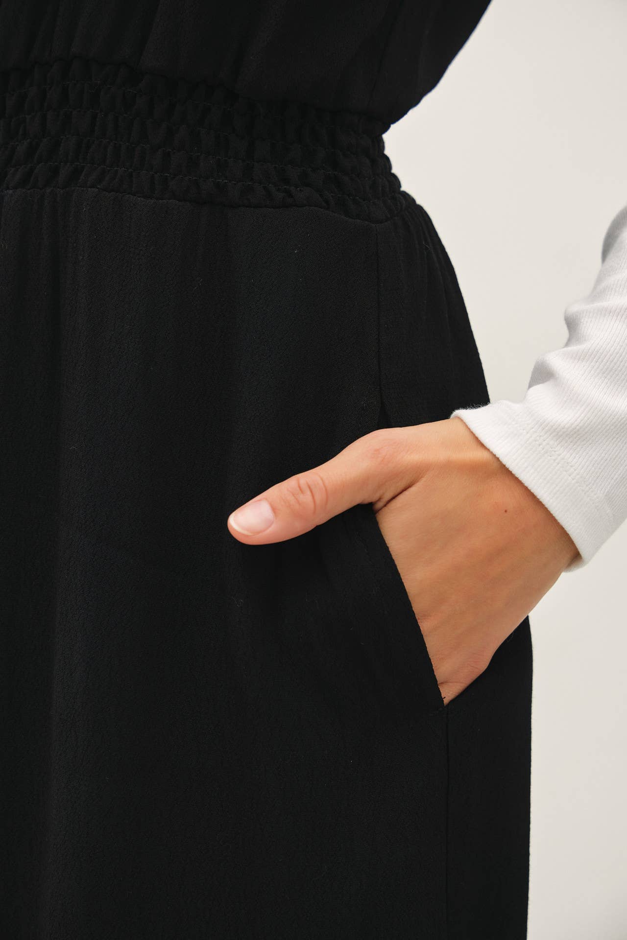 WIDE LEG JUMPSUIT W SMOCKED WAIST