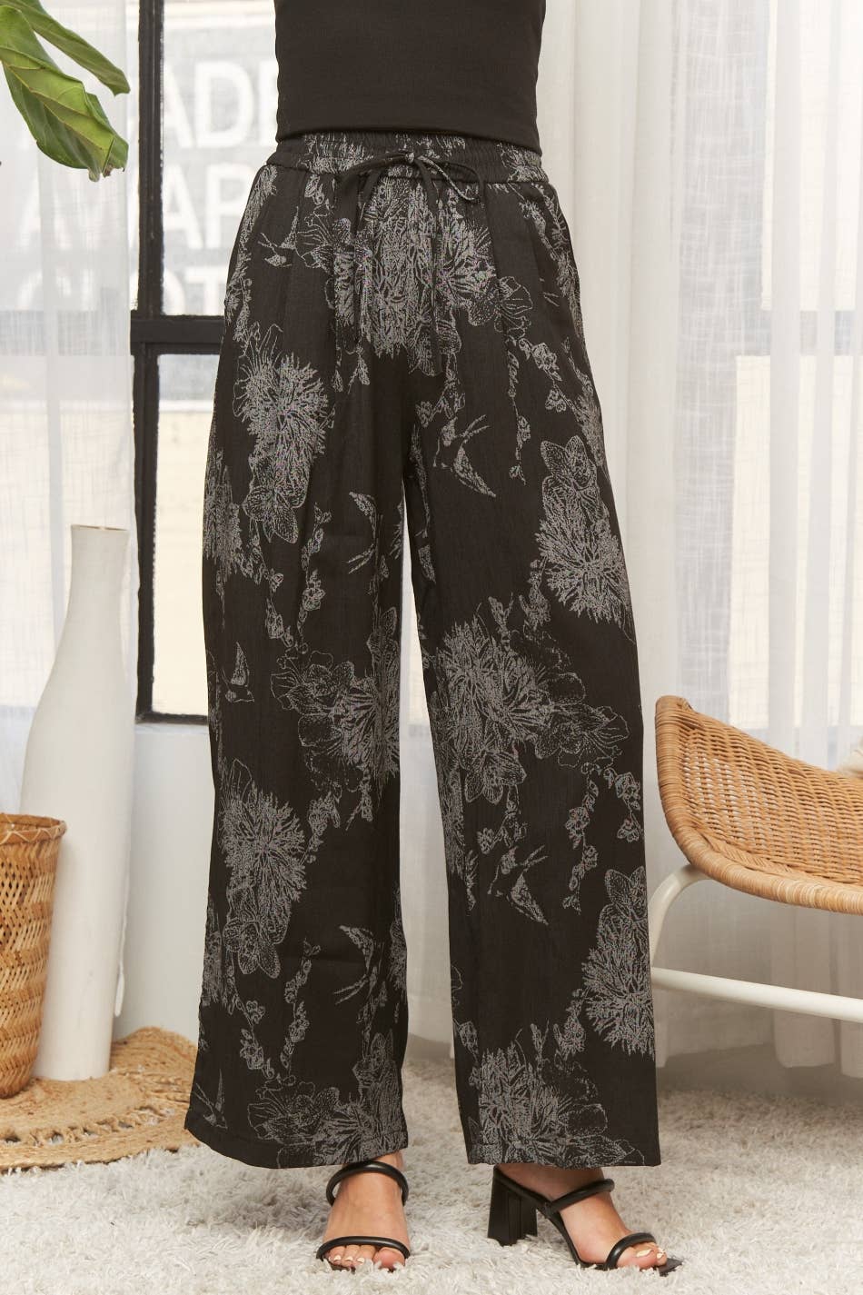 Out on the TON Pant