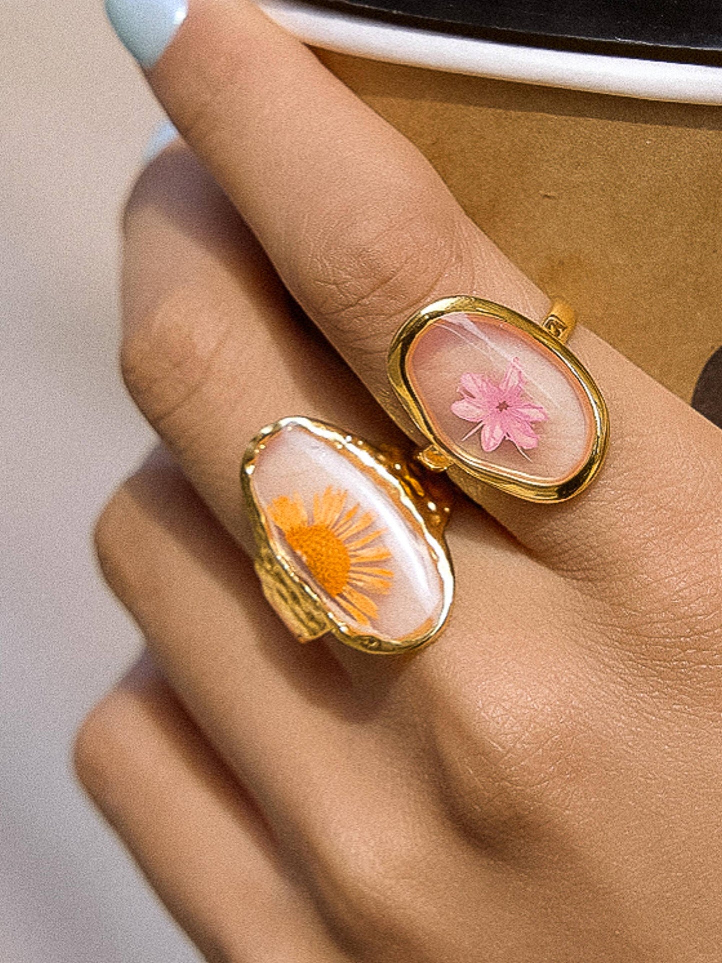 Mesa 18K Gold Sunflower Ring