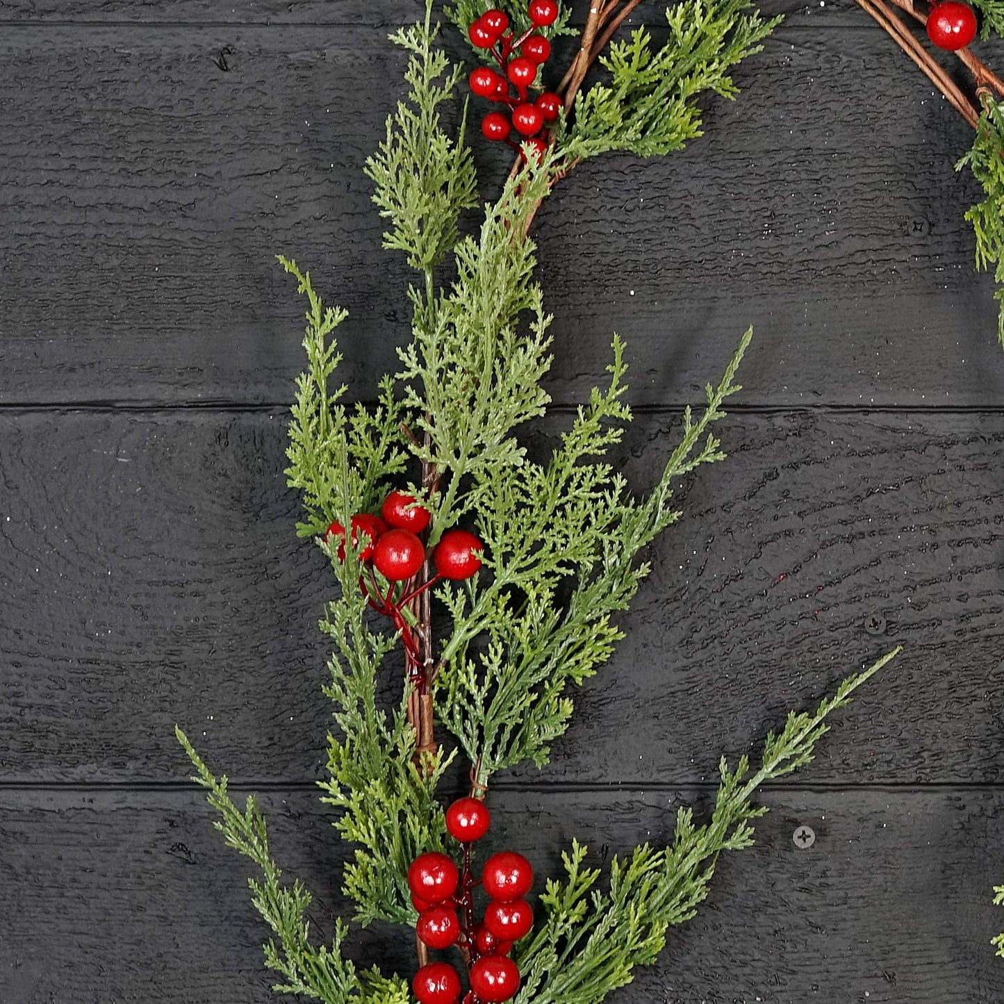 ISB78031- 4ft sparkled Cedar pine and Red Berry Garland