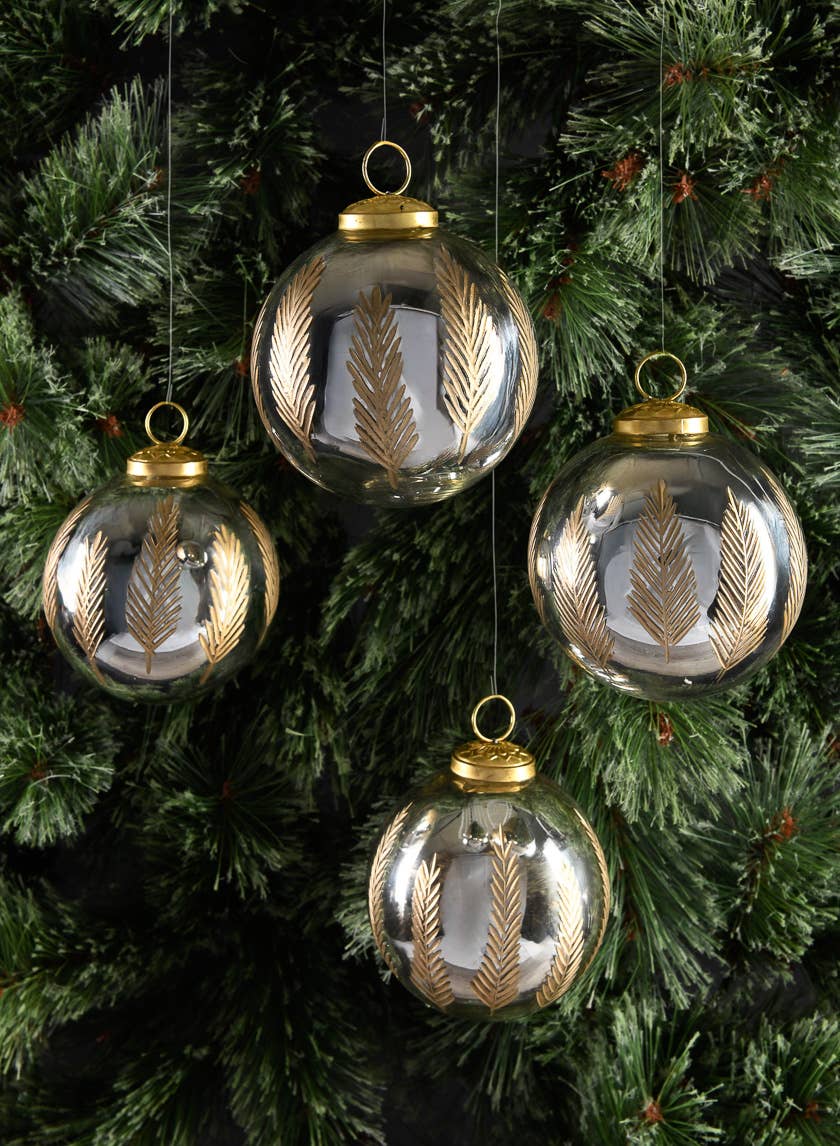 4in Round Al-Hambra Palm Leaf Silver Glass Ornament