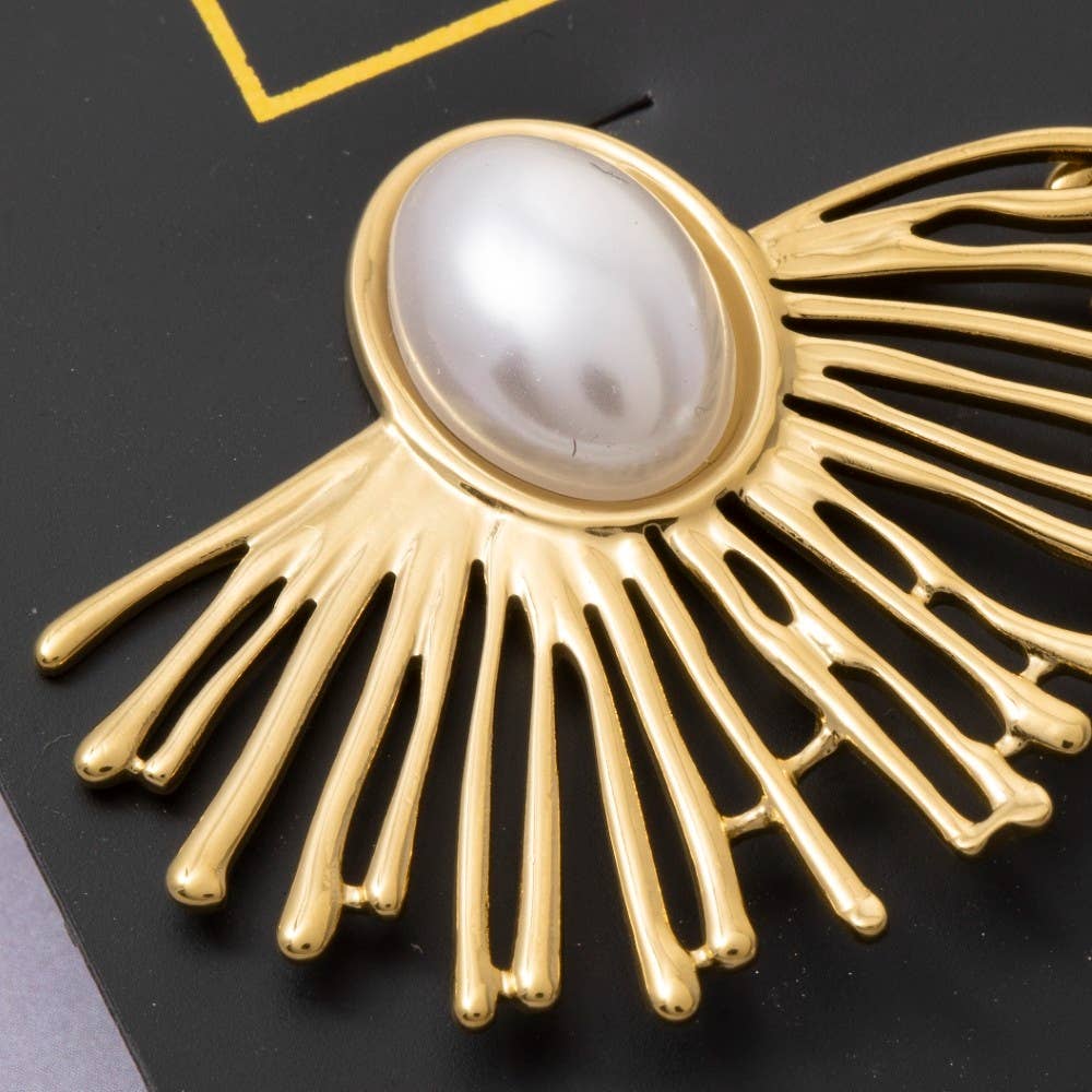 Gold Dipped Pearl Center Fan Ray Stud Earrings