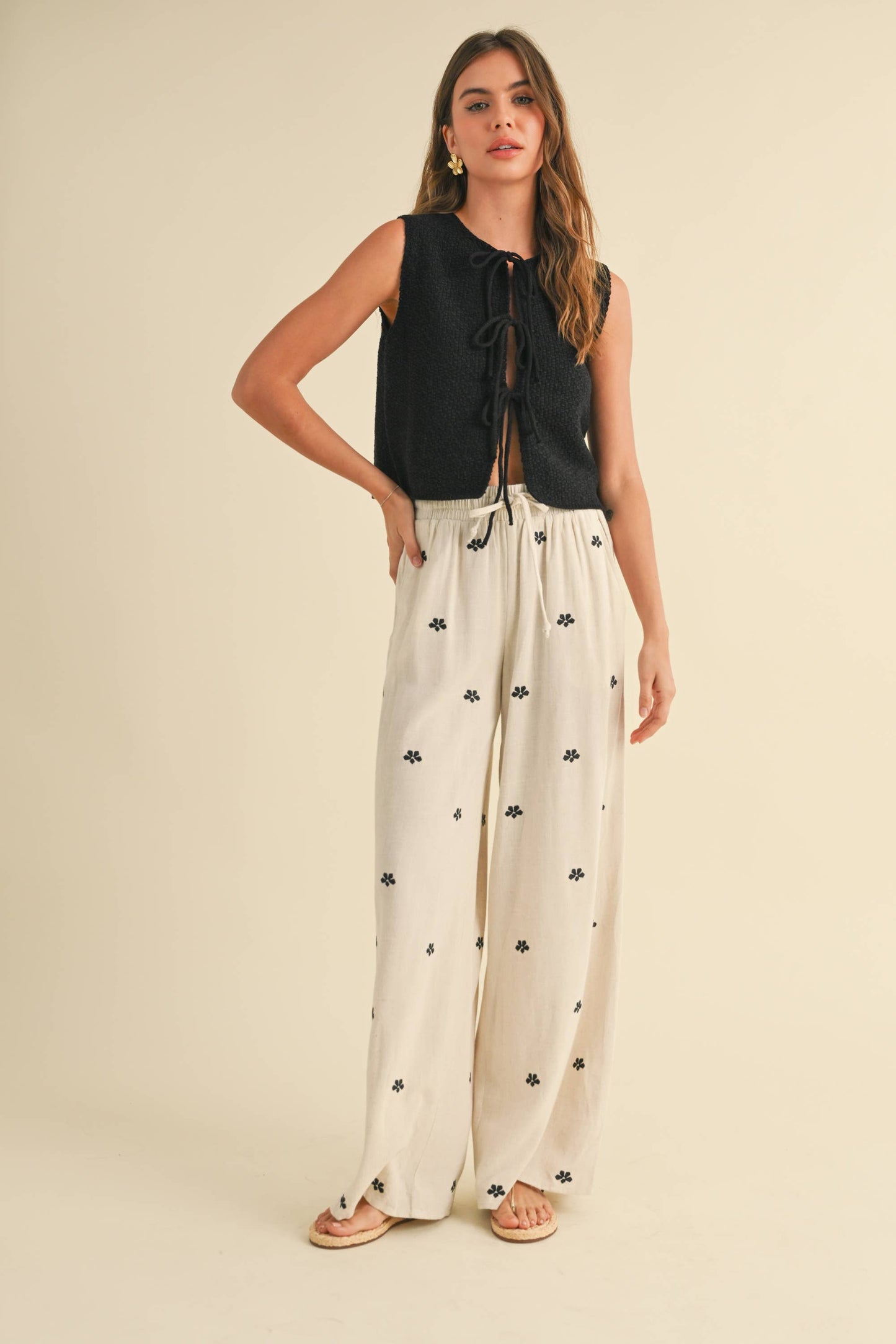 Field of Flowers Embroidered Pant